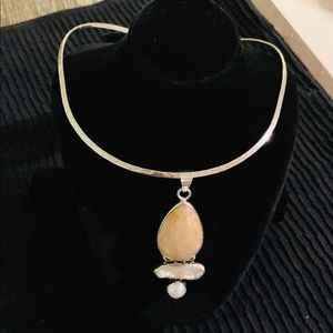 Textured Choker w/ Yellow Oasis w/ Pearl Pendant..